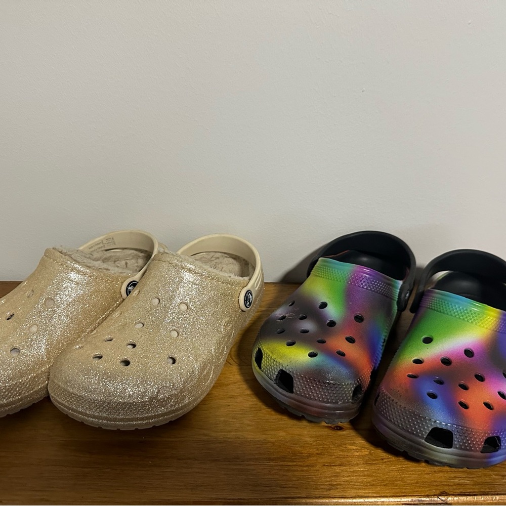 Kids Glitter Gold and Rainbow Crocs sz 3y
